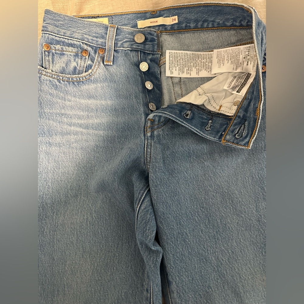 Levi’s Wedgie Straight Leg Jeans High Rise Button Fly 24 - Picture 5 of 5